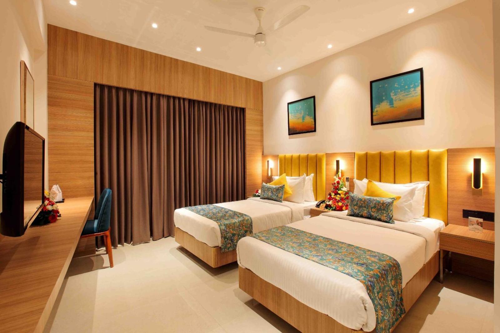 Park Residency Ayarkunnam Hotel Pullappalli Kültér fotó